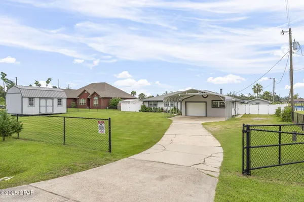 $675,000 | 7122 Bay Crest Road, Southport, FL 32409