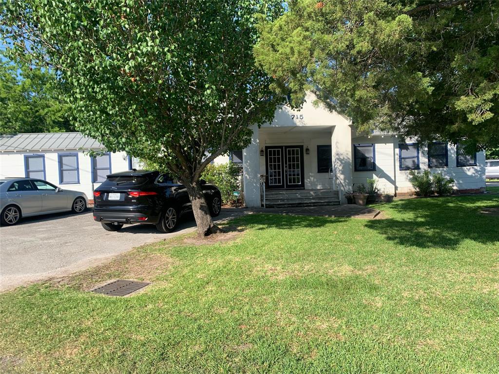 715 Clear Lk Rd  