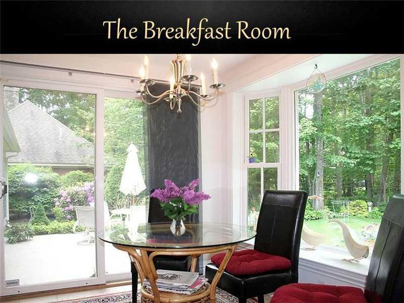 33 Landing Road Saco, ME 04072 - Photo 23 of 35 Kitchen. Breakfast nook with sliders...