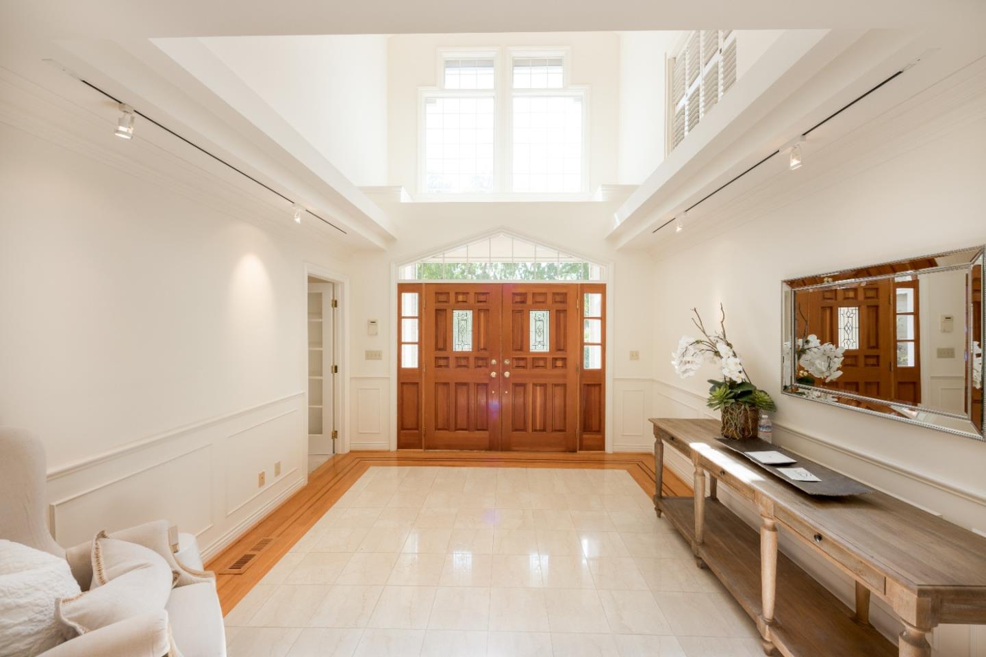 1360 Southdown Road Hillsborough, CA 94010 - Photo 8 of 12 Gallery Image 8