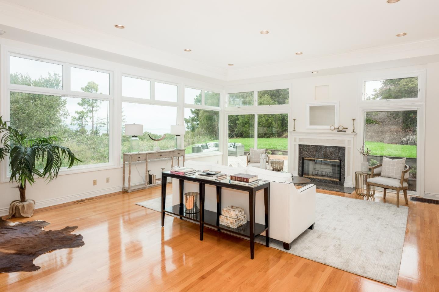 1360 Southdown Road Hillsborough, CA 94010 - Photo 10 of 12 Gallery Image 10