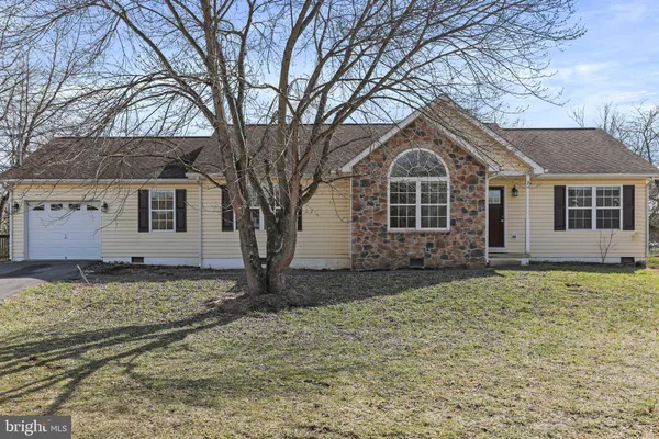 $2,700 | 19 Tie Run Road, Martinsburg, WV 25405