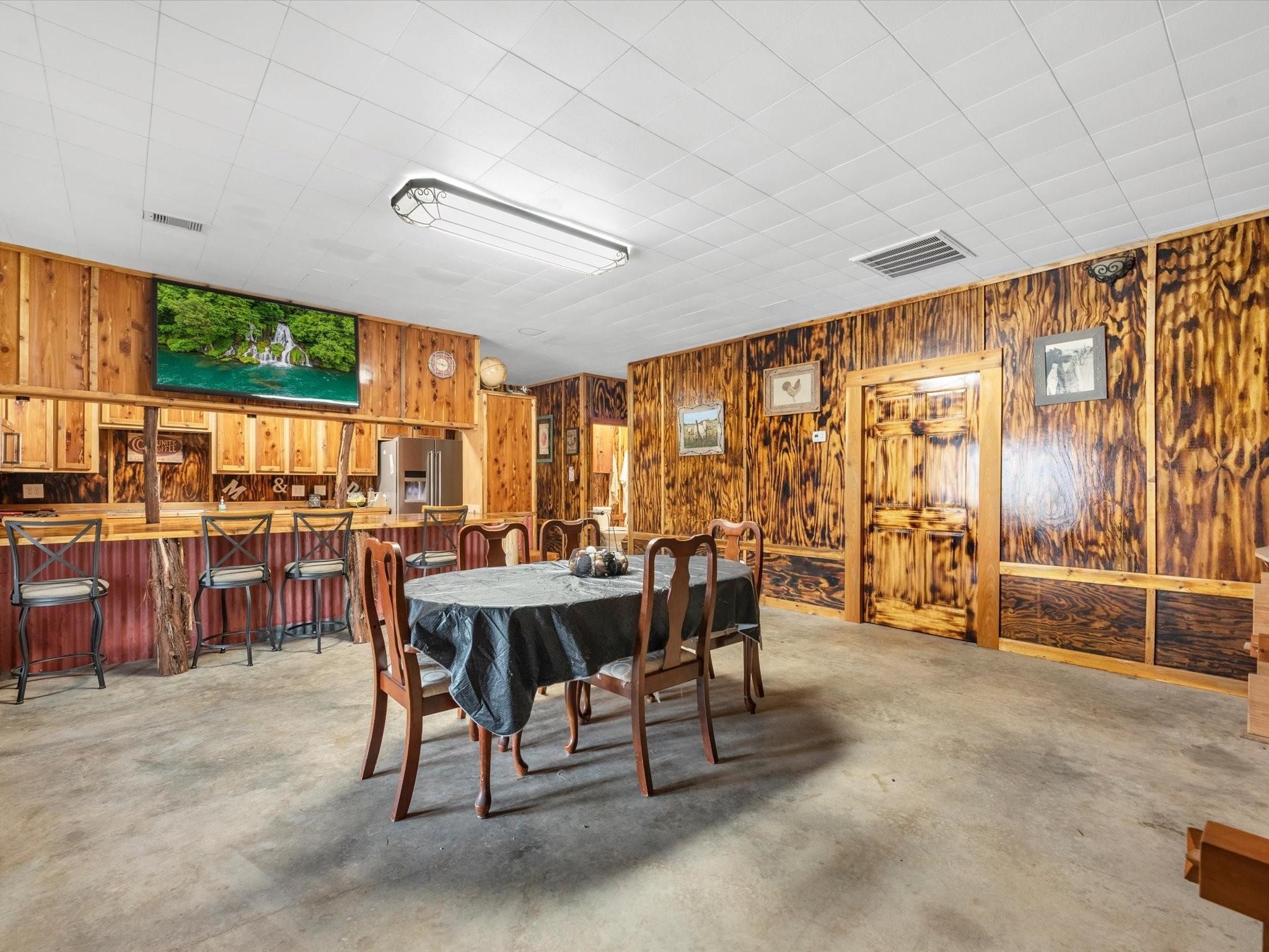 5013 U-Pond Drive Angleton, TX 77515 - Photo 2 of 8