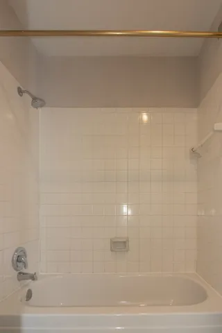 $995 | 12500 Sandpiper Drive, Unit 206, Houston, TX 77035