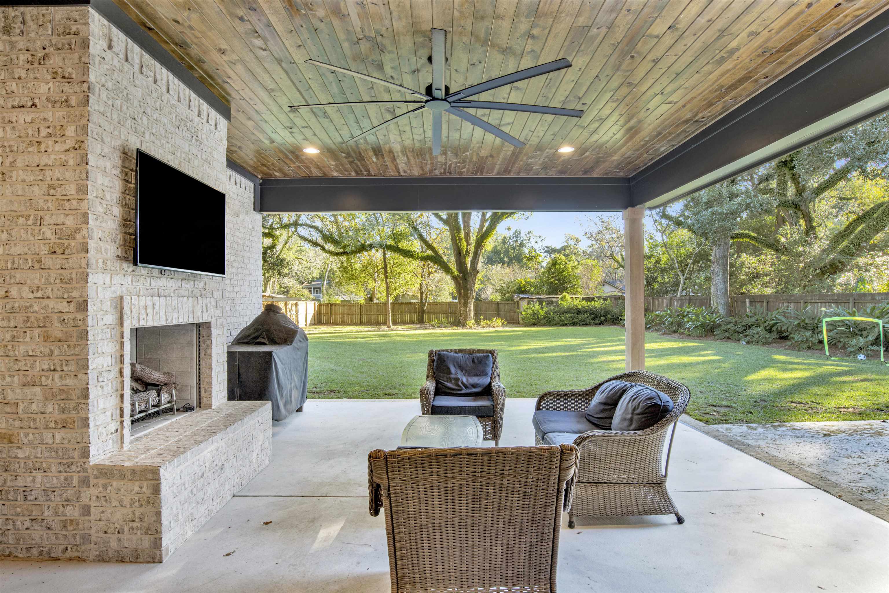 706 Van Avenue Daphne, AL 36526 - Photo 34 of 39 Patio