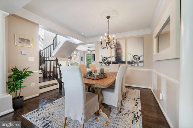 $1,000,000 | 5228 Brawner Place, Alexandria, VA 22304