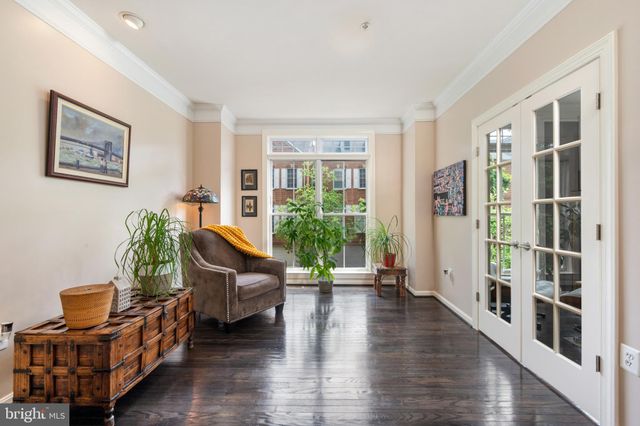 $1,000,000 | 5228 Brawner Place, Alexandria, VA 22304