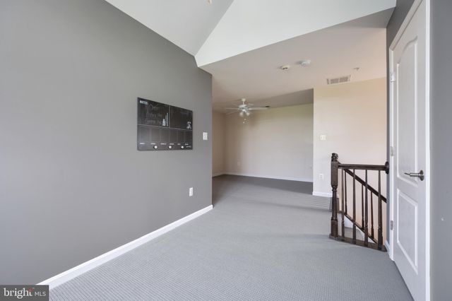 $1,000,000 | 5228 Brawner Place, Alexandria, VA 22304