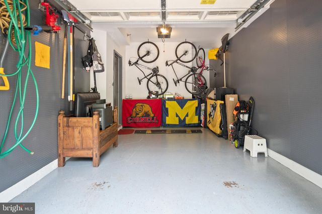 $1,000,000 | 5228 Brawner Place, Alexandria, VA 22304