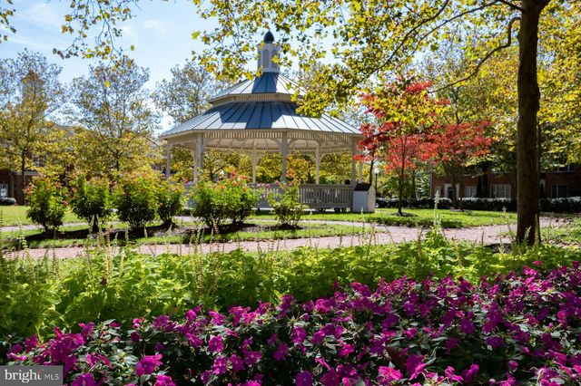 $1,000,000 | 5228 Brawner Place, Alexandria, VA 22304