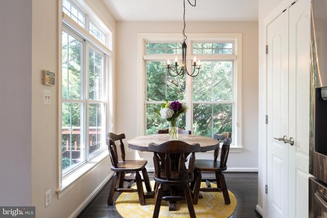 $1,000,000 | 5228 Brawner Place, Alexandria, VA 22304