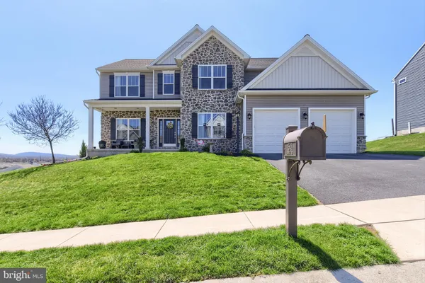 $615,000 | 1541 Zestar Drive, Mechanicsburg, PA 17055