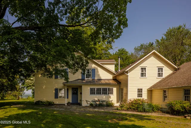 $1,259,000 | 797 Western Road, Schodack, NY 12033