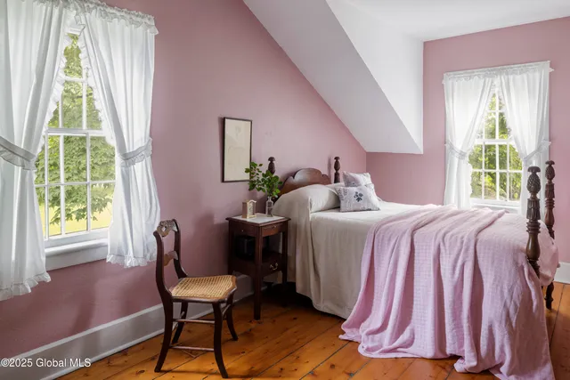 $1,259,000 | 797 Western Road, Schodack, NY 12033