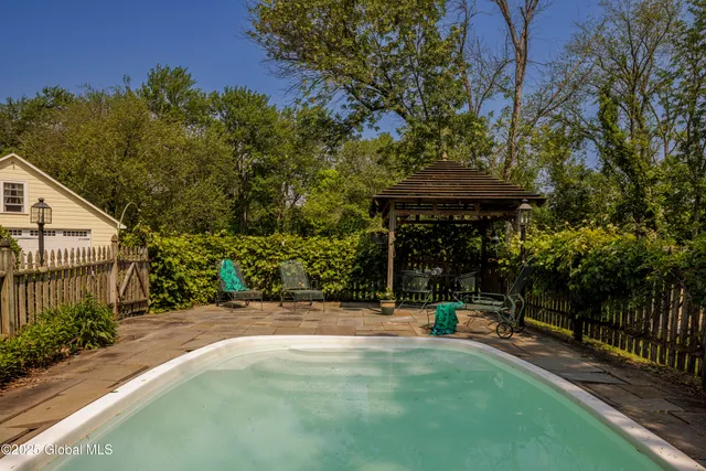 $1,259,000 | 797 Western Road, Schodack, NY 12033