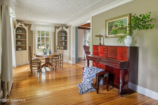 $1,259,000 | 797 Western Road, Schodack, NY 12033