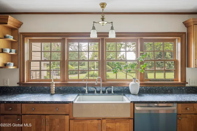 $1,259,000 | 797 Western Road, Schodack, NY 12033