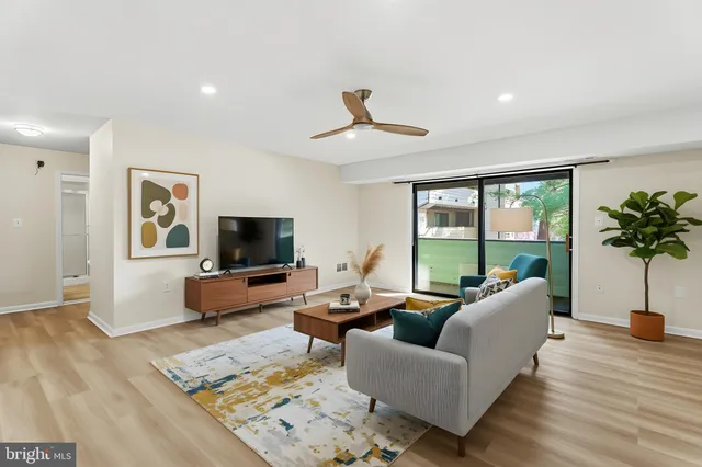 $167,900 | 1809 Snow Meadow Lane, Unit 102, Baltimore, MD 21209