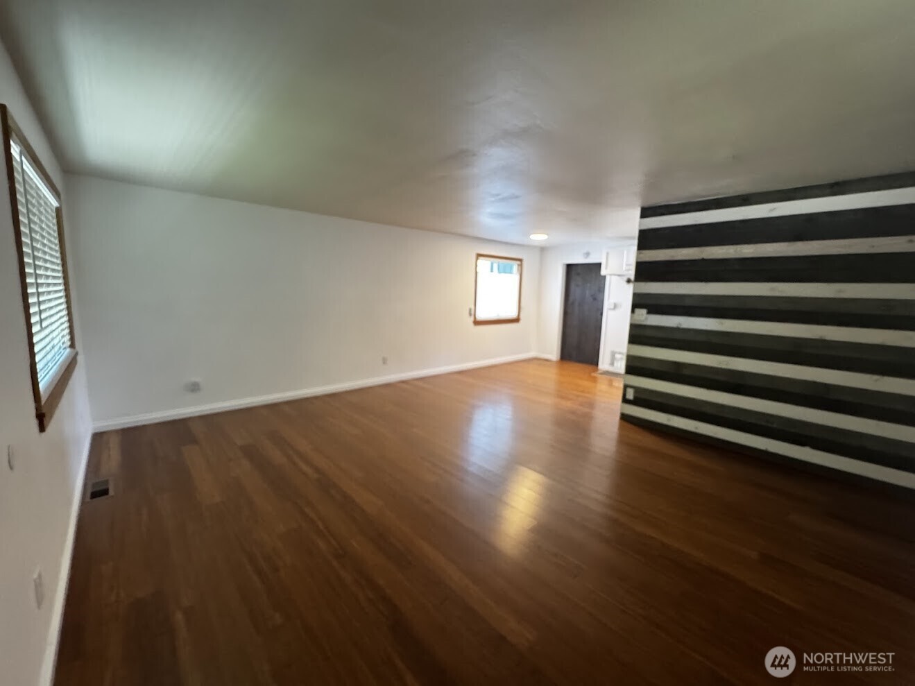 424 Southwest 3rd Street College Place, WA 99324 - Photo 6 of 35