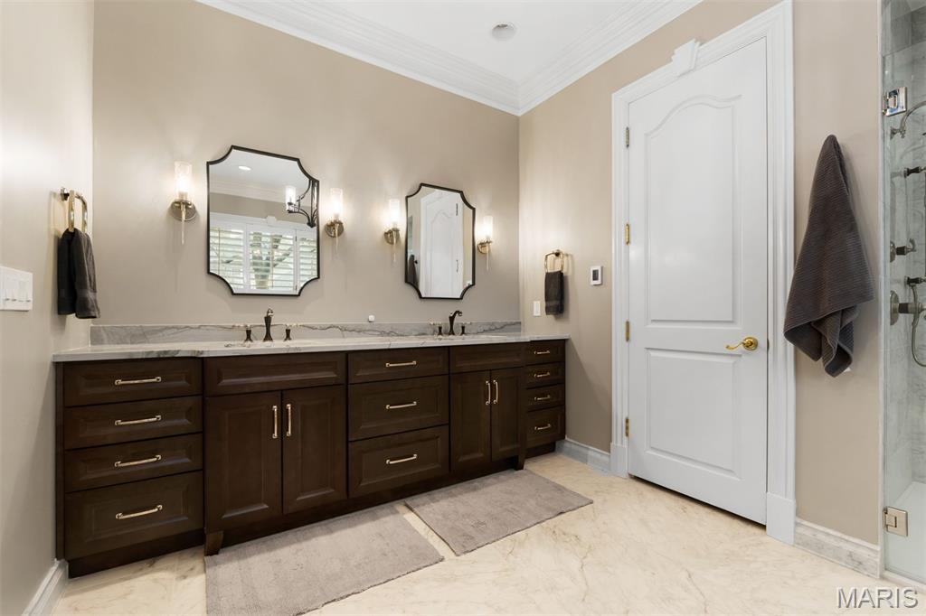 14 Ballantrae Court Frontenac, MO 63131 - Photo 23 of 61