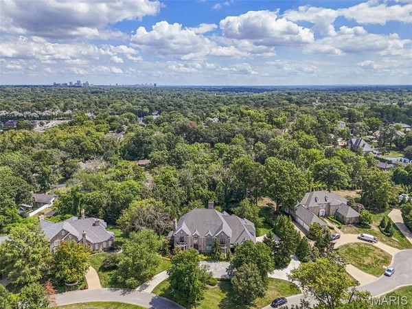 $2,895,000 | 14 Ballantrae Court, Frontenac, MO 63131