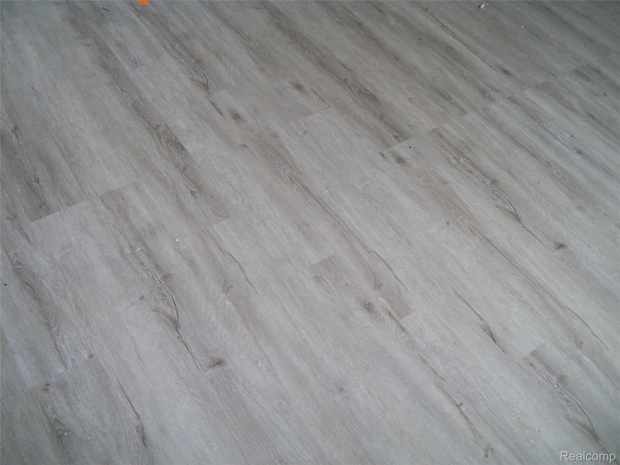 413 Hemphill Road Flint, MI 48507 - Photo 15 of 21 Detailed view of finished floors