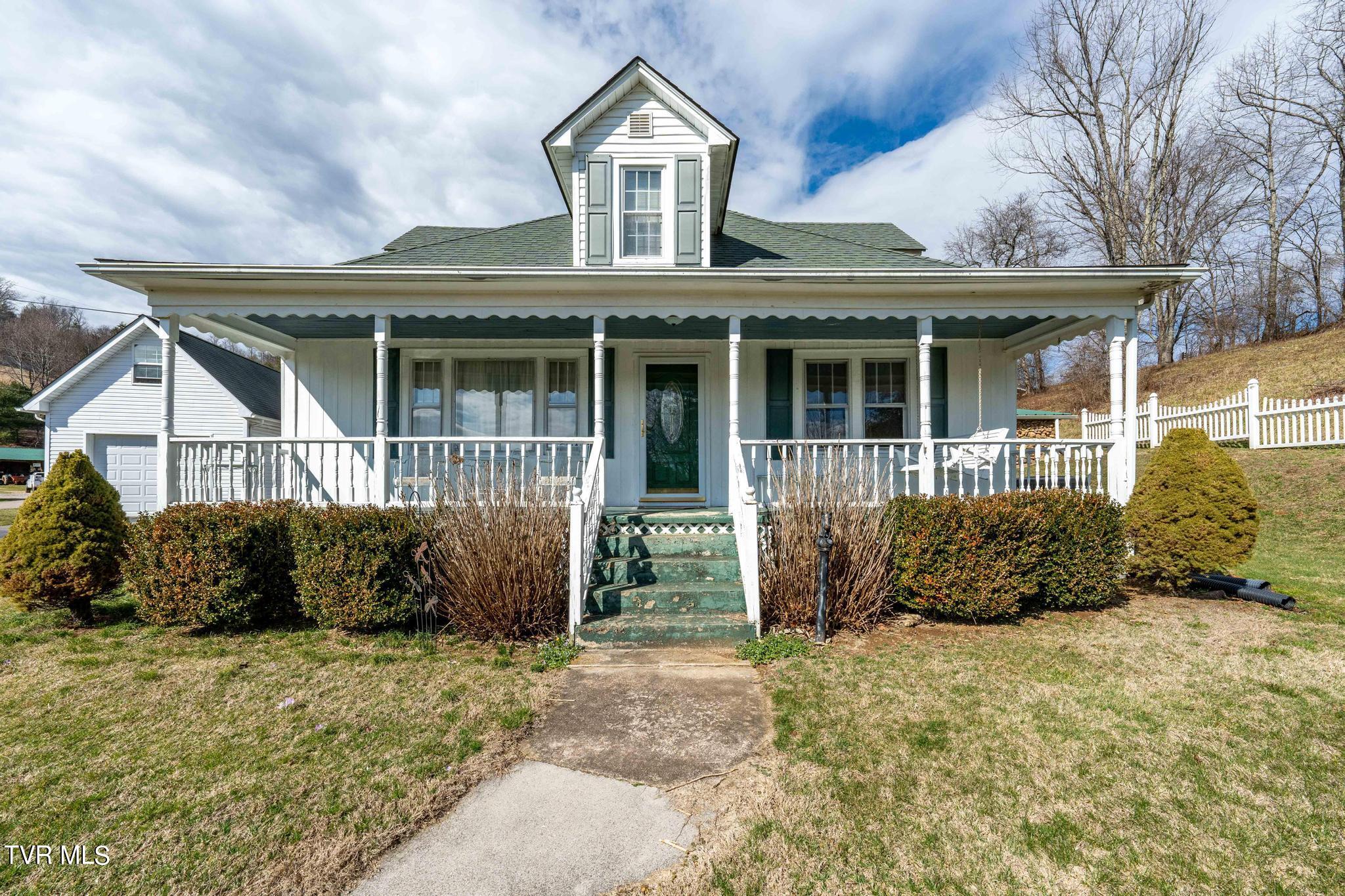1895 Pine Orchard Road Butler, TN 37640 - Photo 23 of 51 1895 Pine Orchard Road (15 of 56)