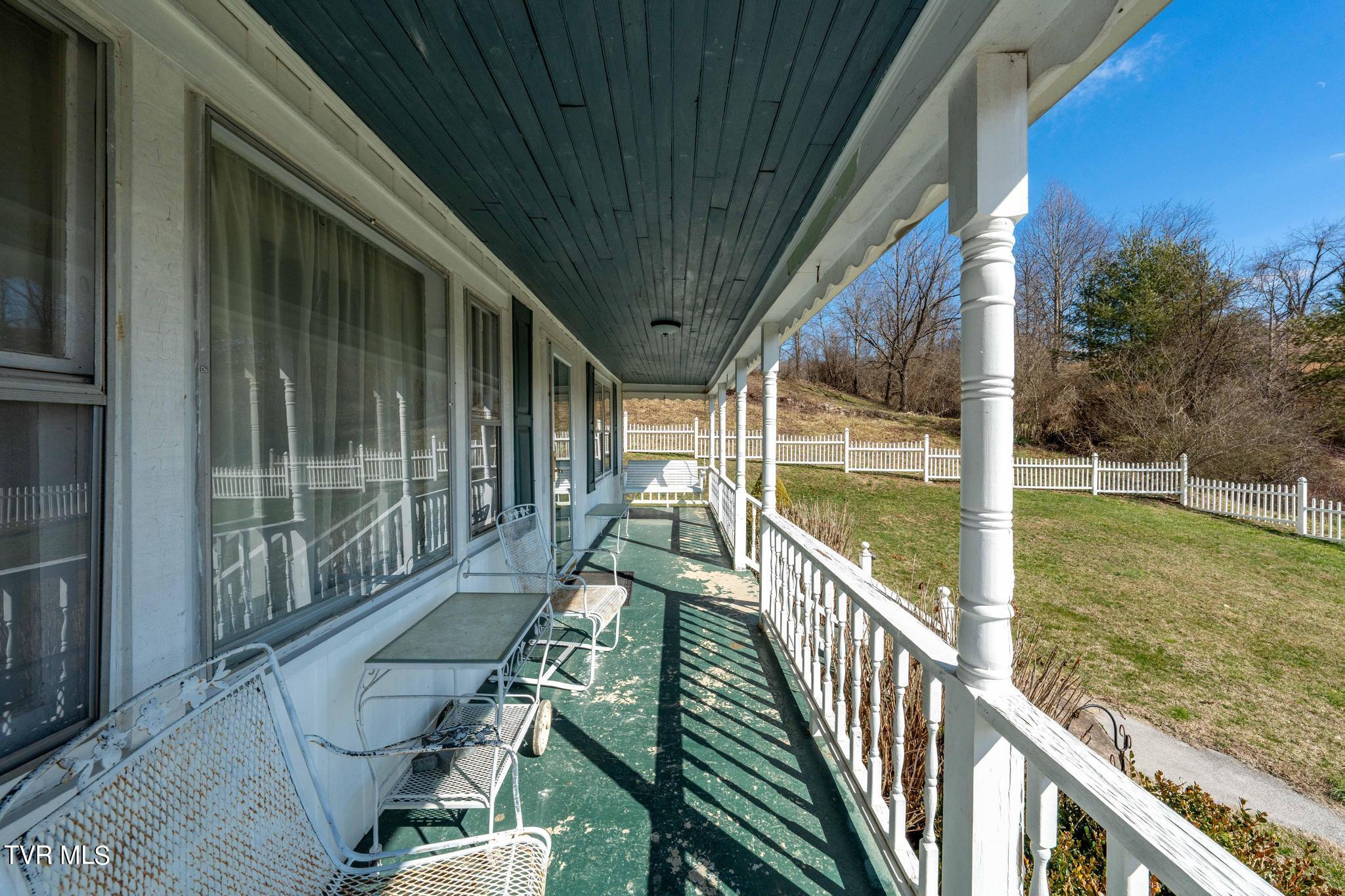 1895 Pine Orchard Road Butler, TN 37640 - Photo 24 of 51 1895 Pine Orchard Road (16 of 56)