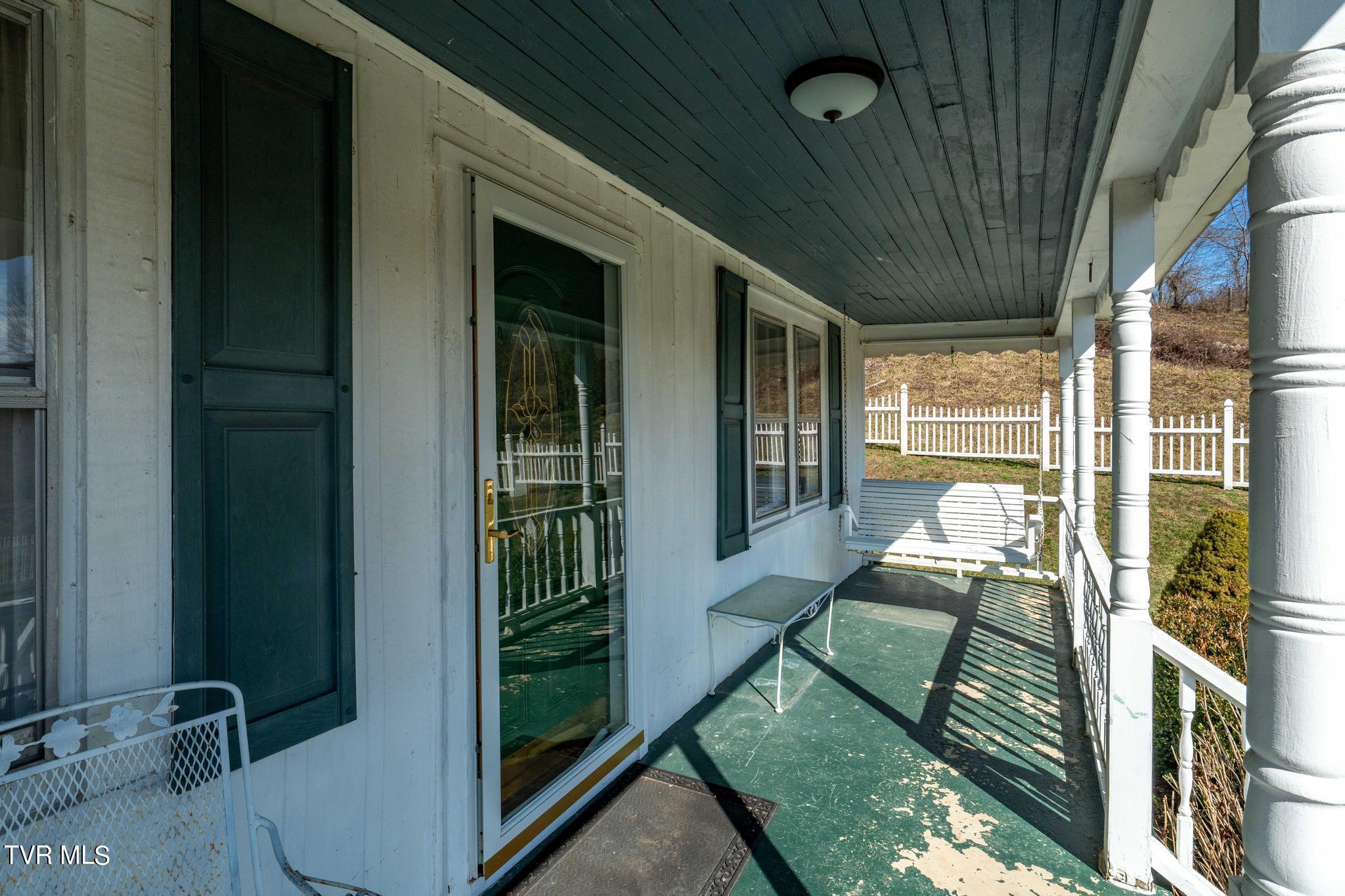 1895 Pine Orchard Road Butler, TN 37640 - Photo 25 of 51 1895 Pine Orchard Road (17 of 56)