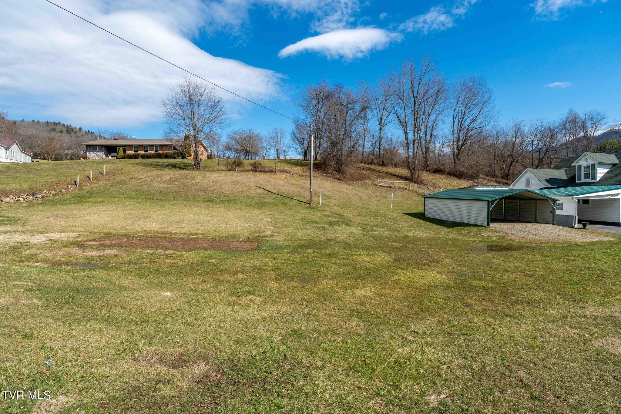 1895 Pine Orchard Road Butler, TN 37640 - Photo 8 of 51 1895 Pine Orchard Road (6 of 56)
