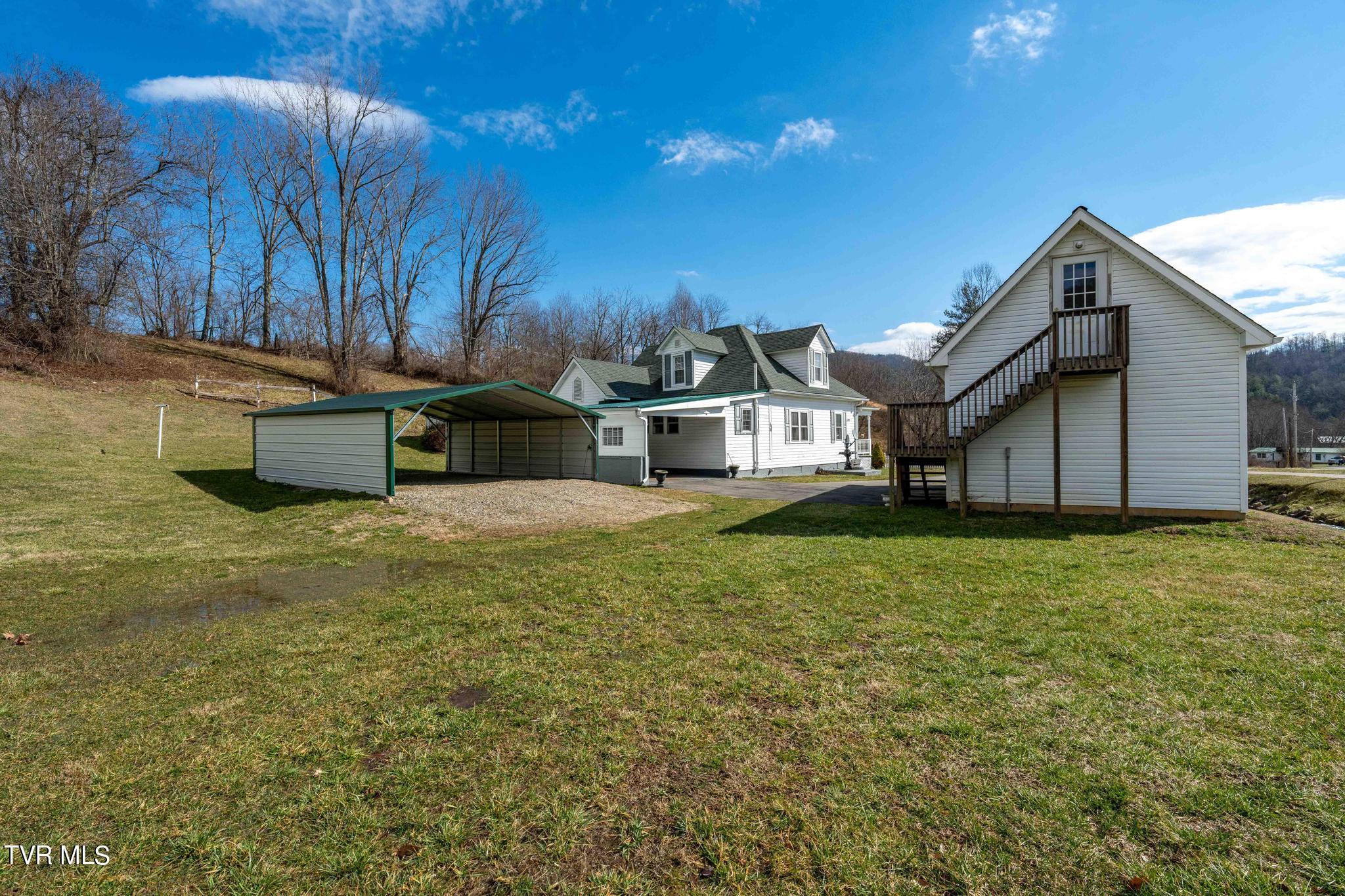 1895 Pine Orchard Road Butler, TN 37640 - Photo 9 of 51 1895 Pine Orchard Road (7 of 56)