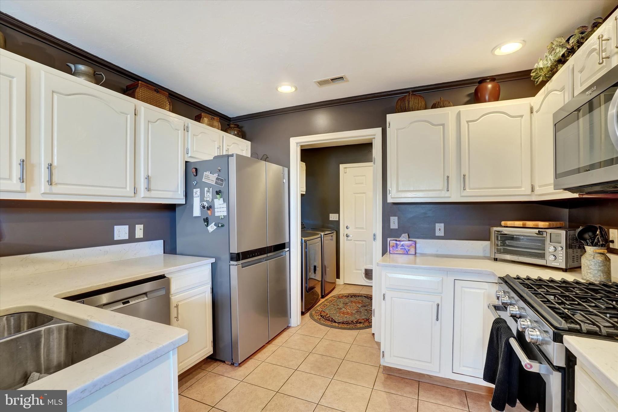 331 Clark's Way York, PA 17403 - Photo 9 of 28 Gallery Image 9