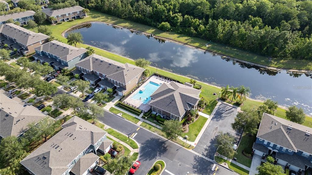 3309 Wilshire Way Road, Unit 3 Orlando, FL 32829 - Photo 42 of 43 an aerial view of a house with a garden