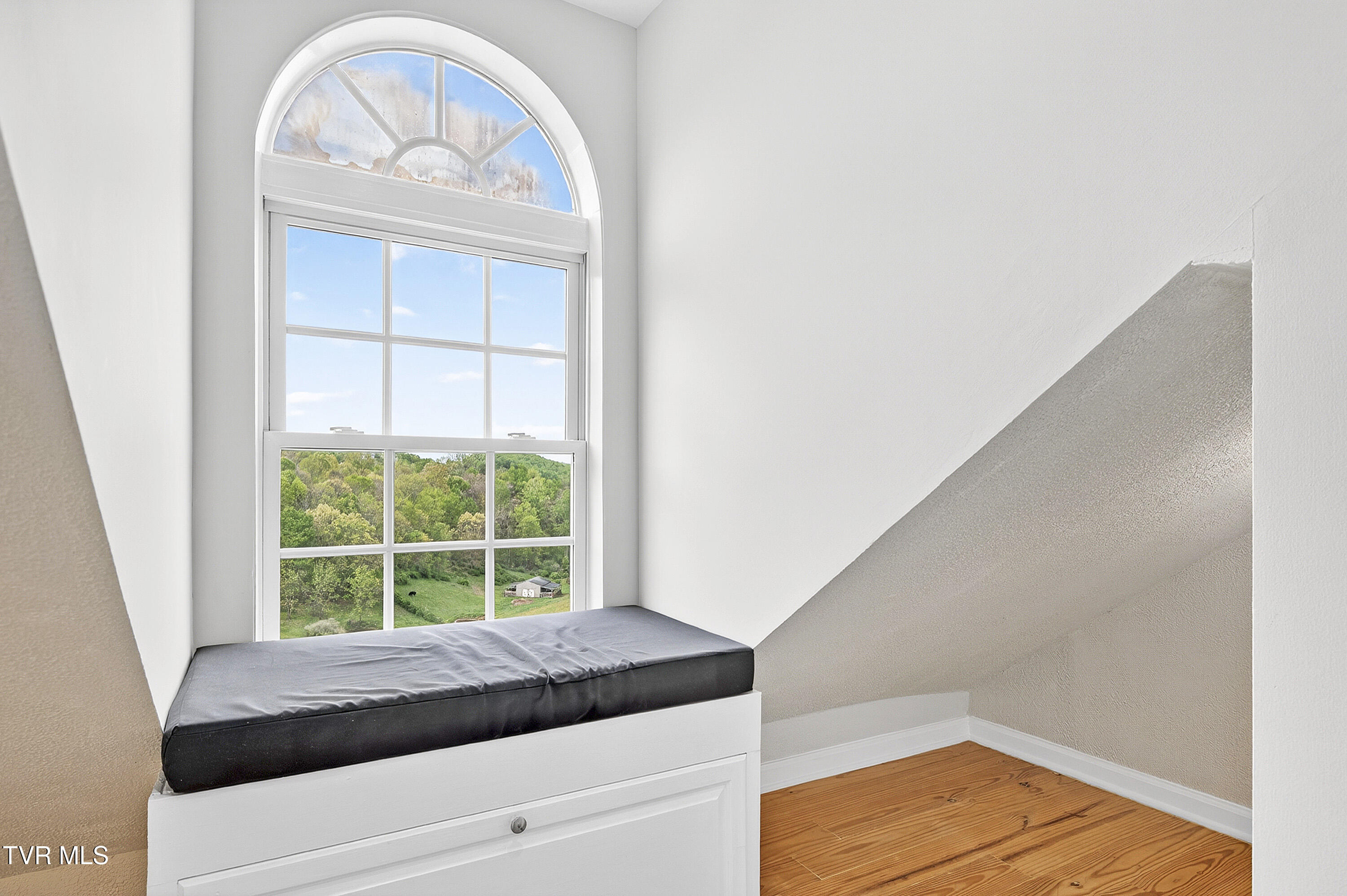 13129 Northridge Road Abingdon, VA 24210 - Photo 41 of 89 Window Seat