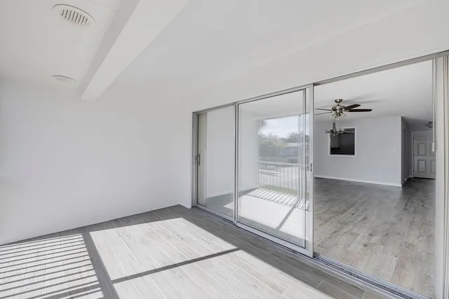 $2,000 | 600 Royal Palm Boulevard, Unit 6A, Vero Beach, FL 32960