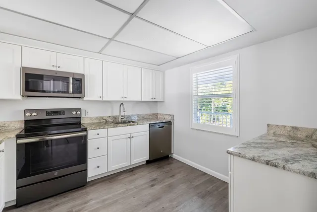 $2,000 | 600 Royal Palm Boulevard, Unit 6A, Vero Beach, FL 32960