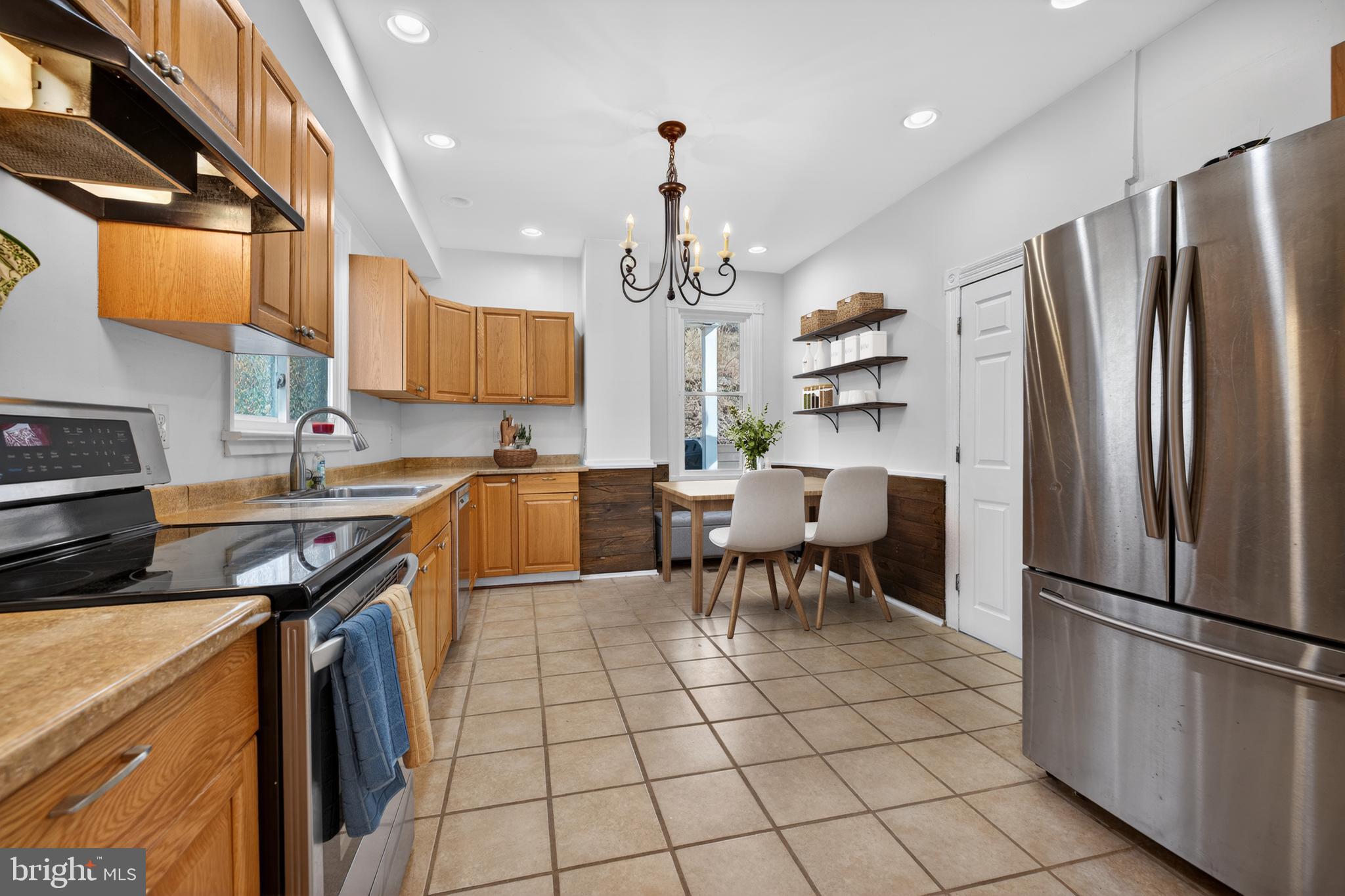 709 East Potomac Street Brunswick, MD 21716 - Photo 11 of 47 virtually staged image