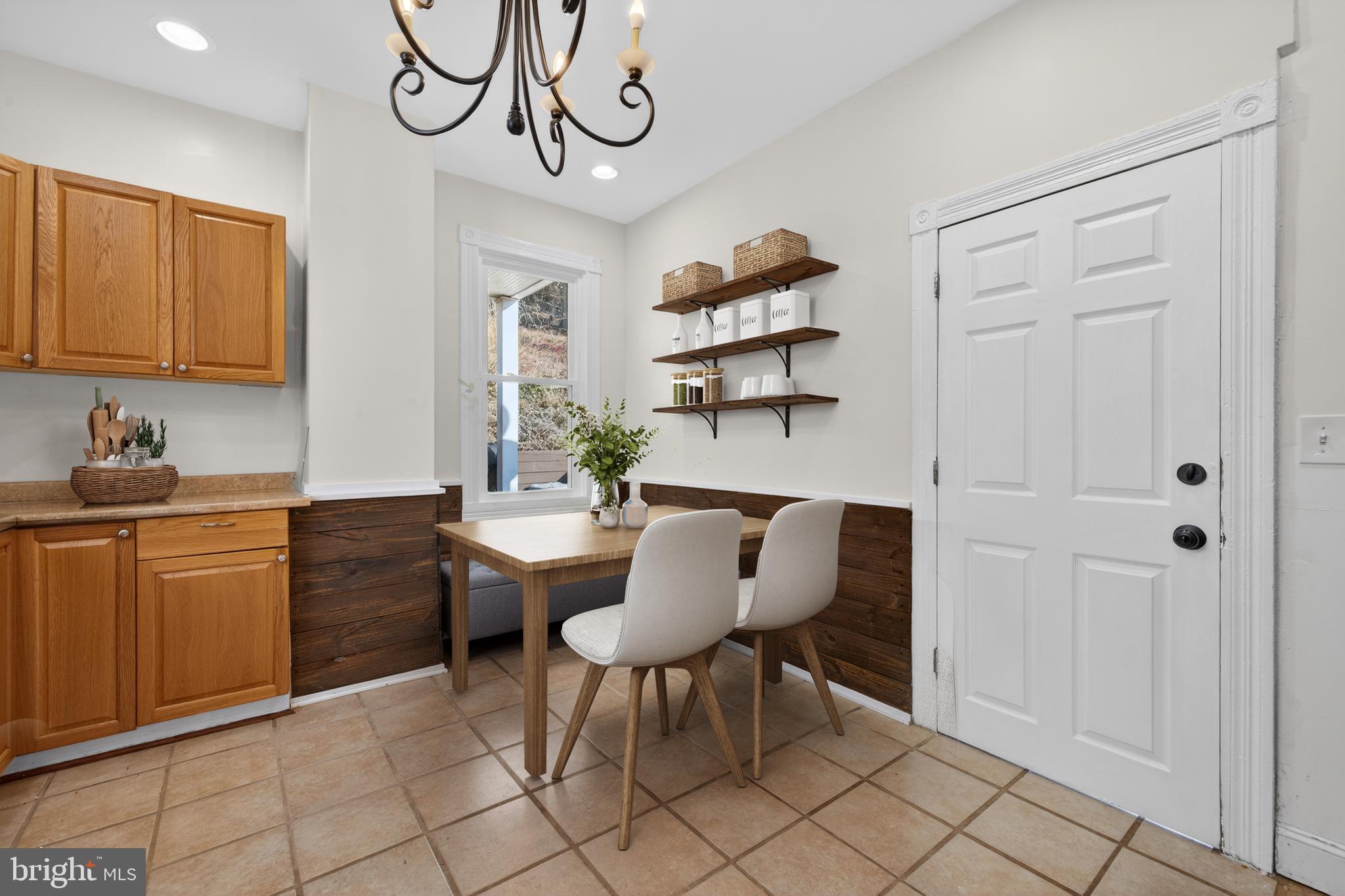 709 East Potomac Street Brunswick, MD 21716 - Photo 12 of 47 virtually staged image