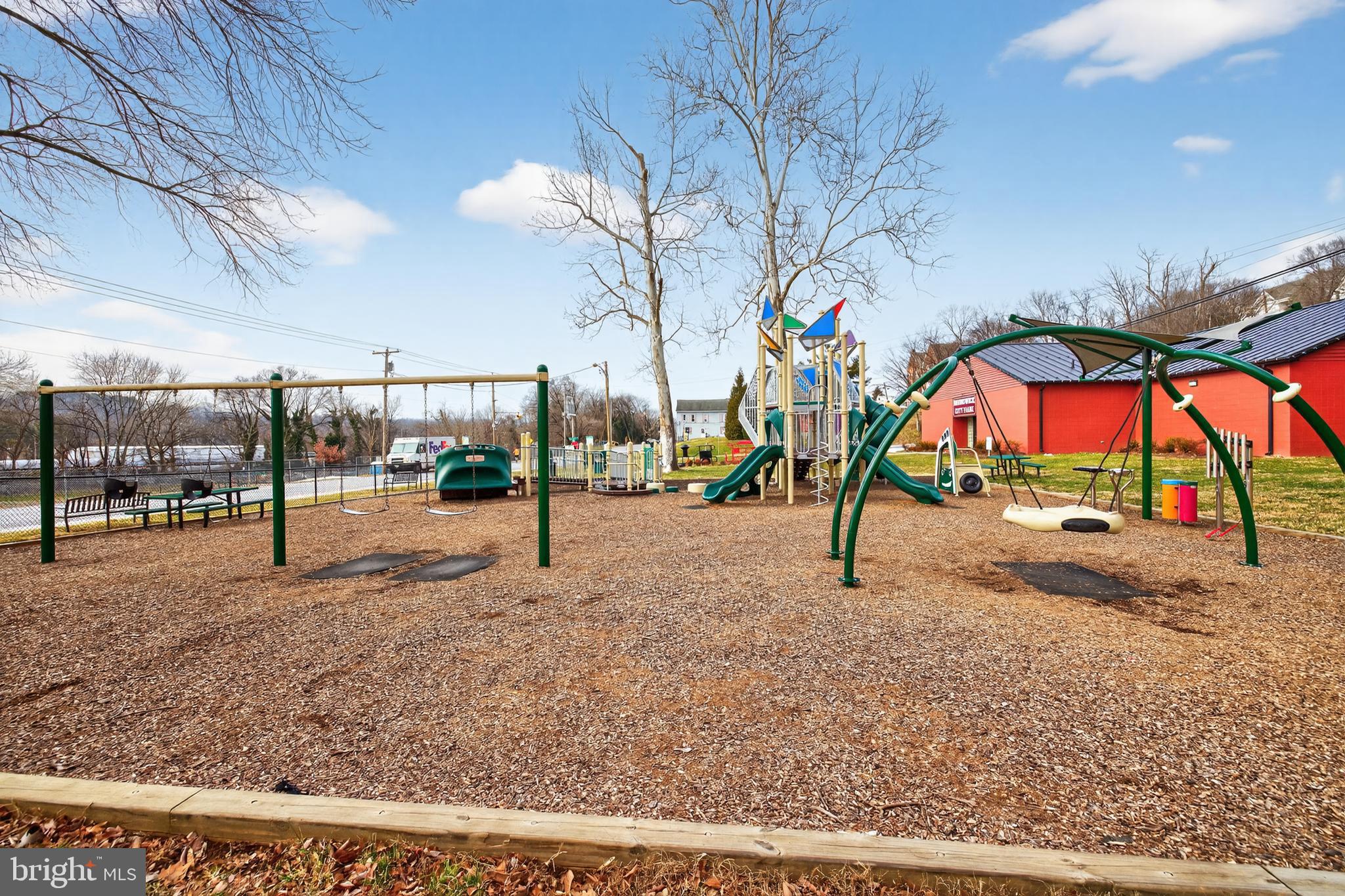 709 East Potomac Street Brunswick, MD 21716 - Photo 39 of 47