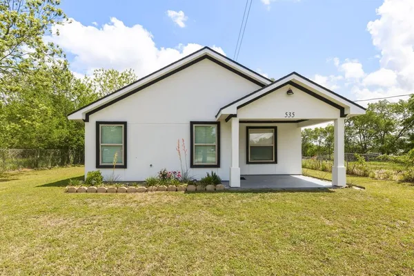$200,000 | 535 South Belknap Street, Mexia, TX 76667