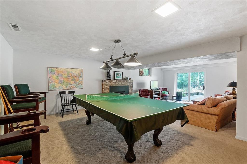 28 Easton Road Pittsburgh, PA 15238 - Photo 9 of 11 Gallery Image 9