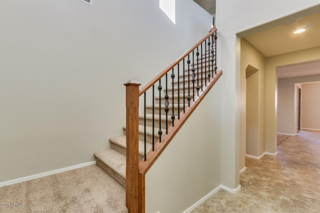 2125 South Martingale Road Gilbert, AZ 85295 - Photo 17 of 41 Martingale-22