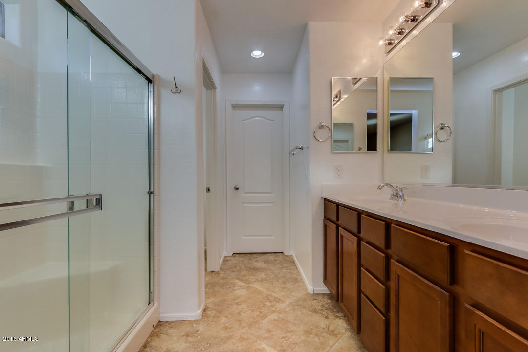 2125 South Martingale Road Gilbert, AZ 85295 - Photo 25 of 41 Martingale-31