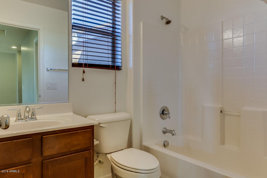 2125 South Martingale Road Gilbert, AZ 85295 - Photo 32 of 41 Martingale-39