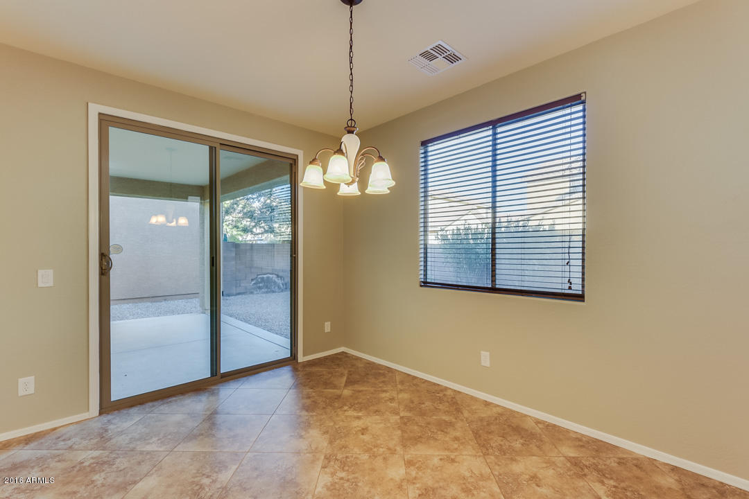 2125 South Martingale Road Gilbert, AZ 85295 - Photo 9 of 41 Martingale-13