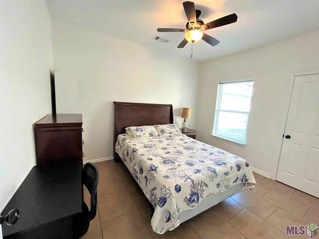 $148,900 | 2685 Highway 1, Unit B, Grand Isle, LA 70358