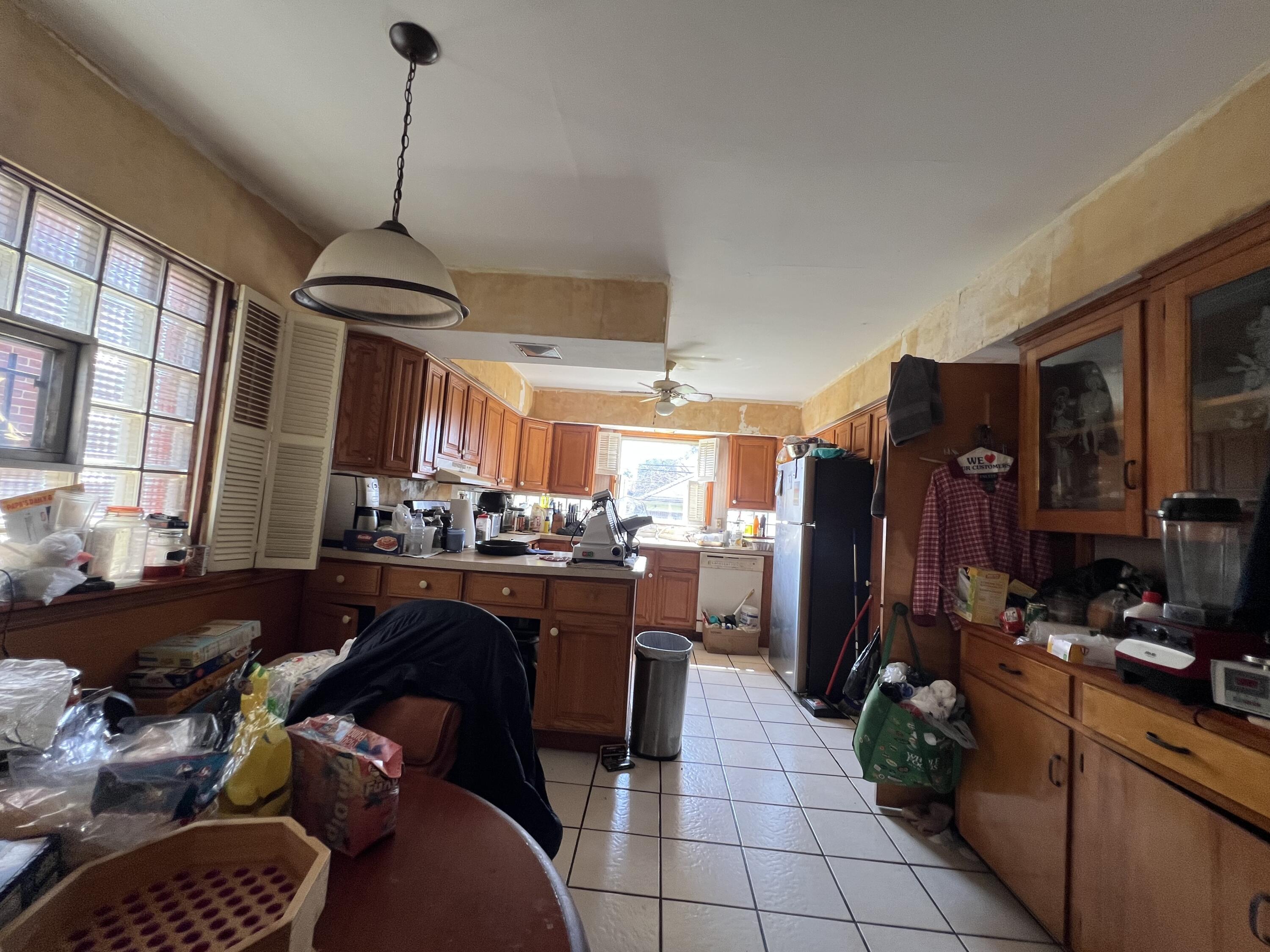 4093 Sturtevant Street Detroit, MI 48204 - Photo 11 of 20 Photo Apr 17 2026, 11 51 56
