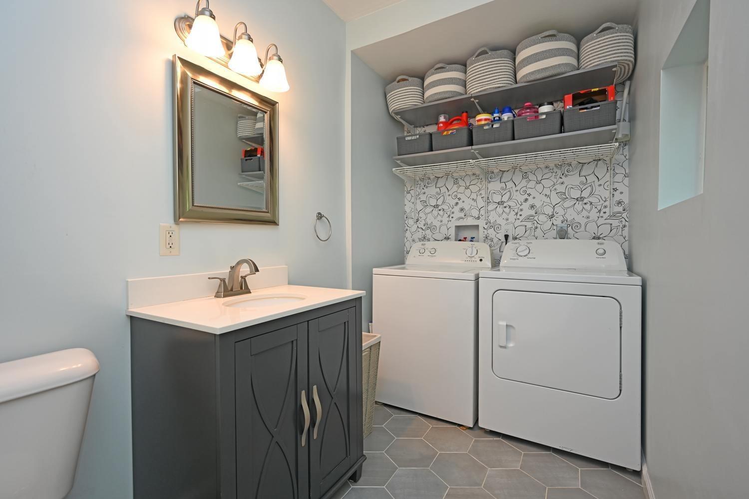 6203 Roe Street Cincinnati, OH 45227 - Photo 12 of 27 Gallery Image 12