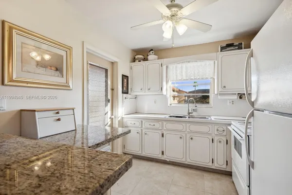 $1,700 | Beverly Hills, Hollywood, FL 33021