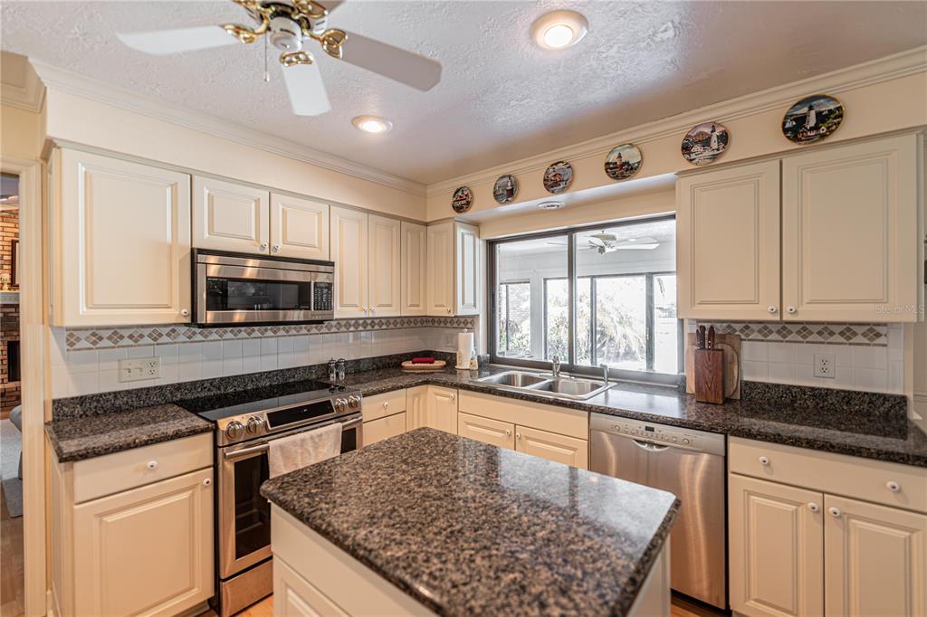 9225 McDavid Court Windermere, FL 34786 - Photo 5 of 49